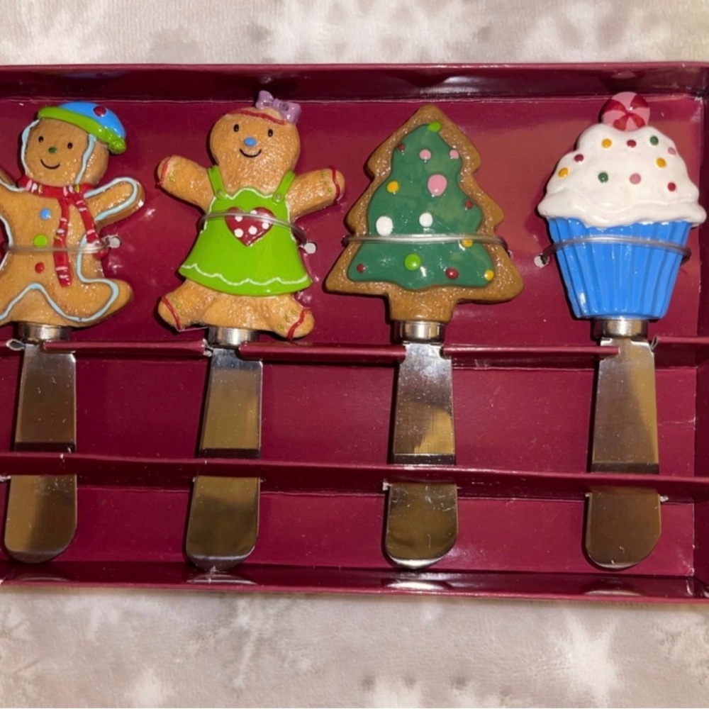 St. Nicholas Square Sugar & Spice Knives Spreaders Set 4Pc Gingerbread Christmas